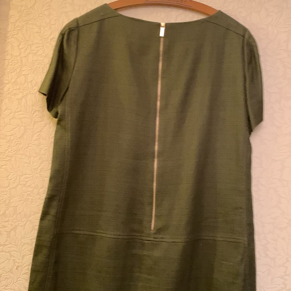 Tahari brand name dress, chic, zippers pockets - Picture 5 of 5